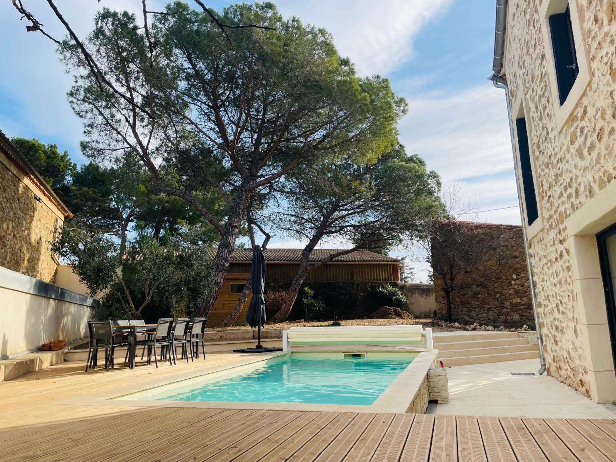 La Petite Ecurie Montseret