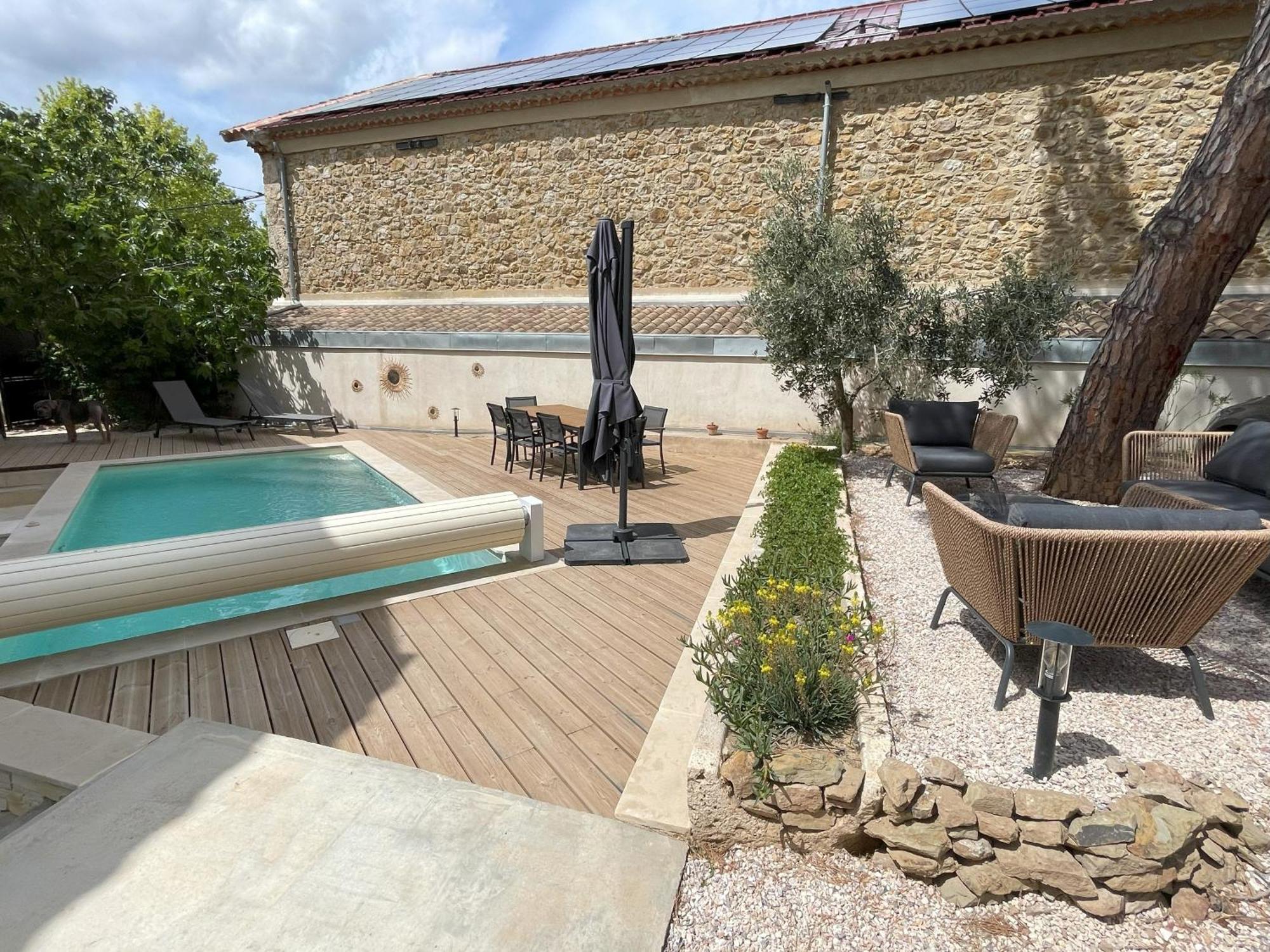 La Petite Ecurie Montseret